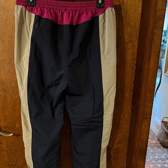 LULULEMON 5 PC BUNDLE - Picture 15 of 15